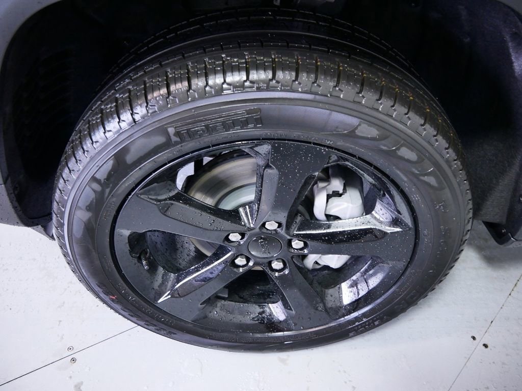 Thumbnail: 2025 Jeep Grand Cherokee - 21