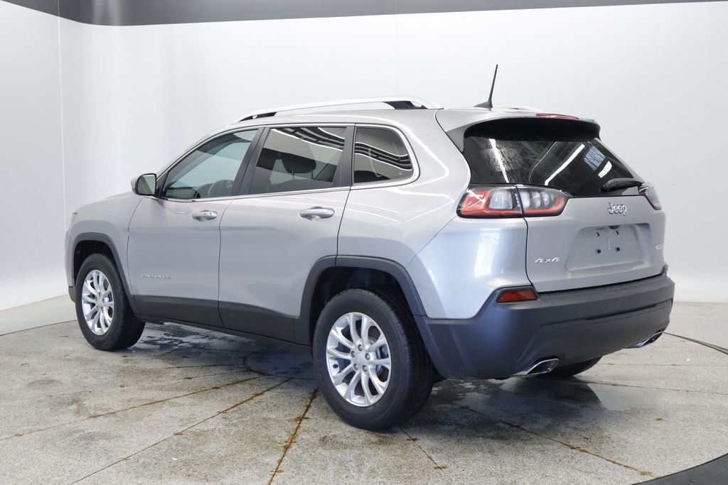 Thumbnail: 2019 Jeep Cherokee - 3