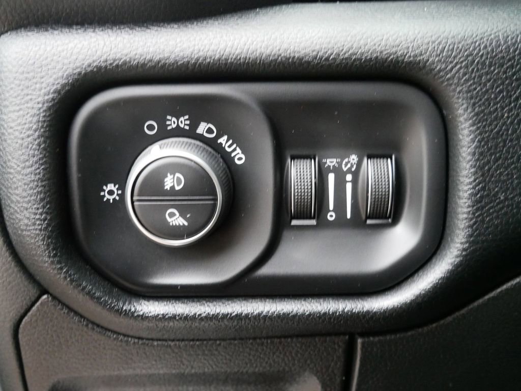 Thumbnail: 2022 RAM 1500 - 38