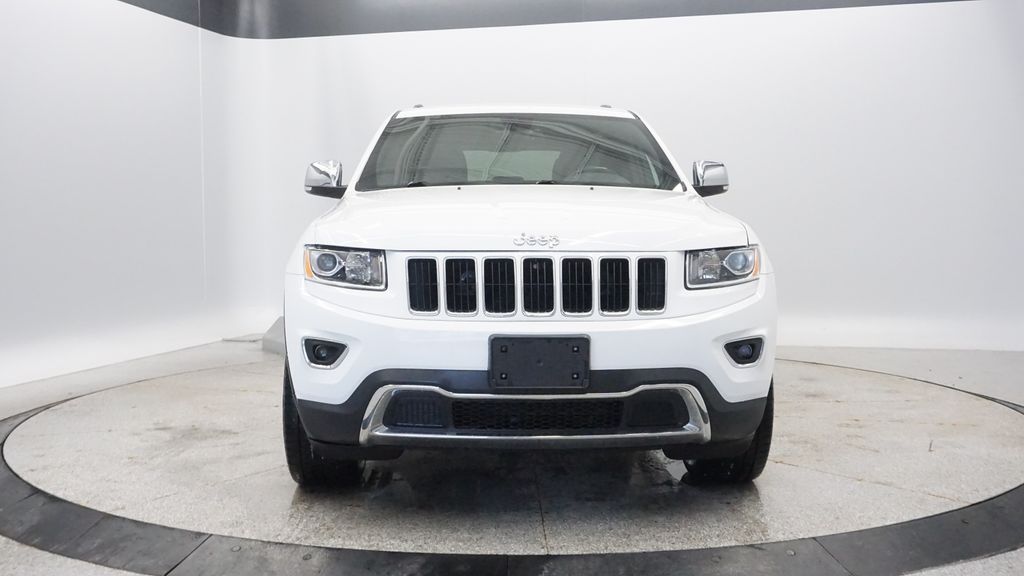 Thumbnail: 2015 Jeep Grand Cherokee - 8