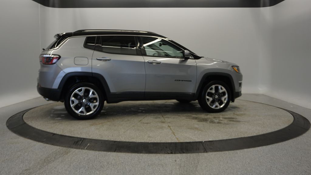 Thumbnail: 2018 Jeep Compass - 10