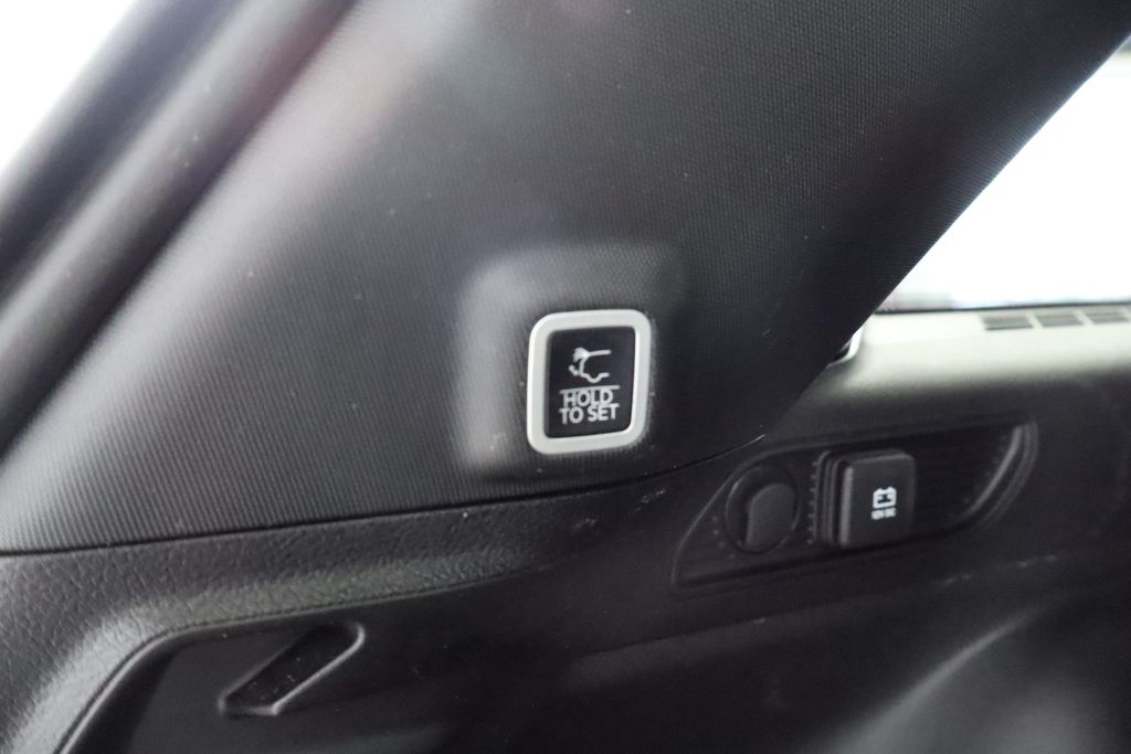 Thumbnail: 2024 Jeep Grand Cherokee - 22