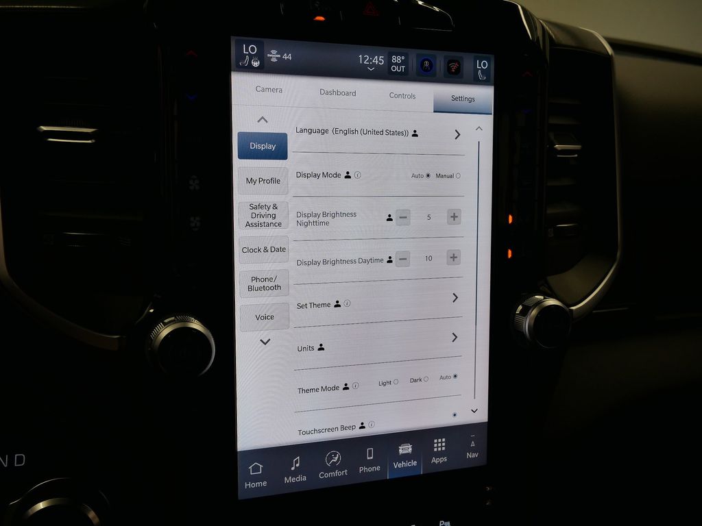 Thumbnail: 2026 RAM 1500 - 28