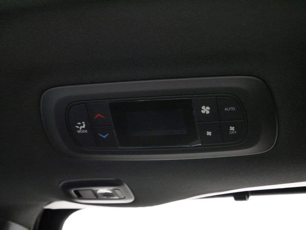 Thumbnail: 2026 Chrysler Pacifica - 29