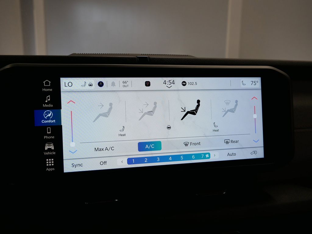 Thumbnail: 2026 Jeep Wrangler - 29