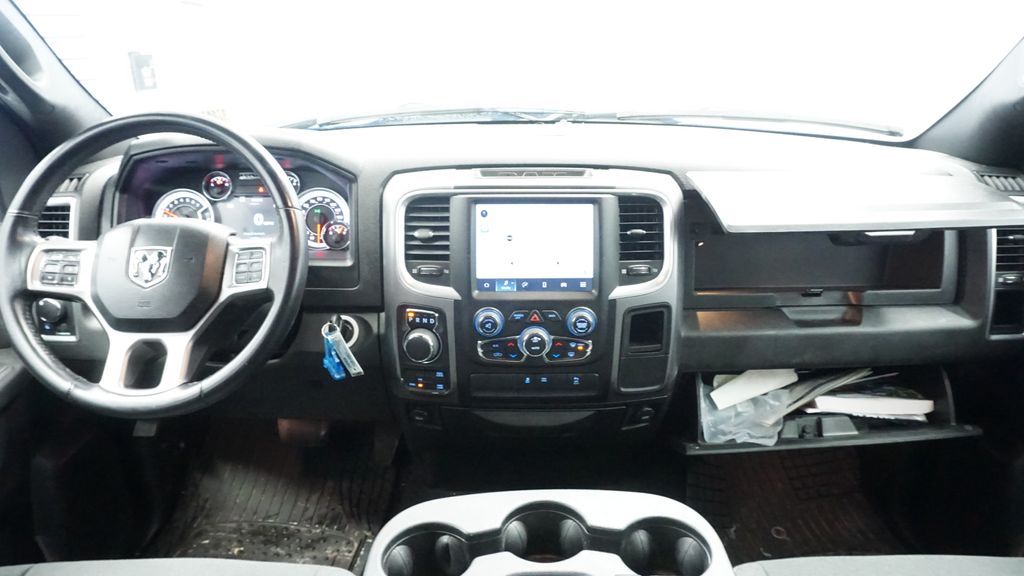 Thumbnail: 2022 RAM 1500 Classic - 23