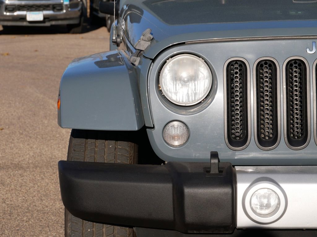 Thumbnail: 2014 Jeep Wrangler - 12