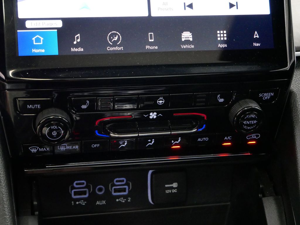 Thumbnail: 2024 Jeep Grand Cherokee - 35