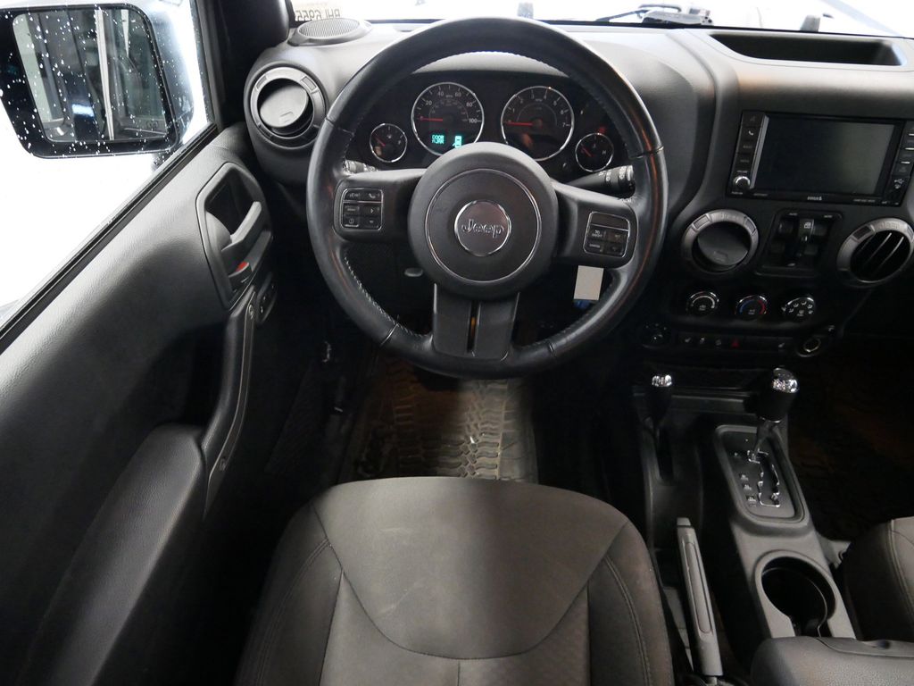 Thumbnail: 2017 Jeep Wrangler - 28
