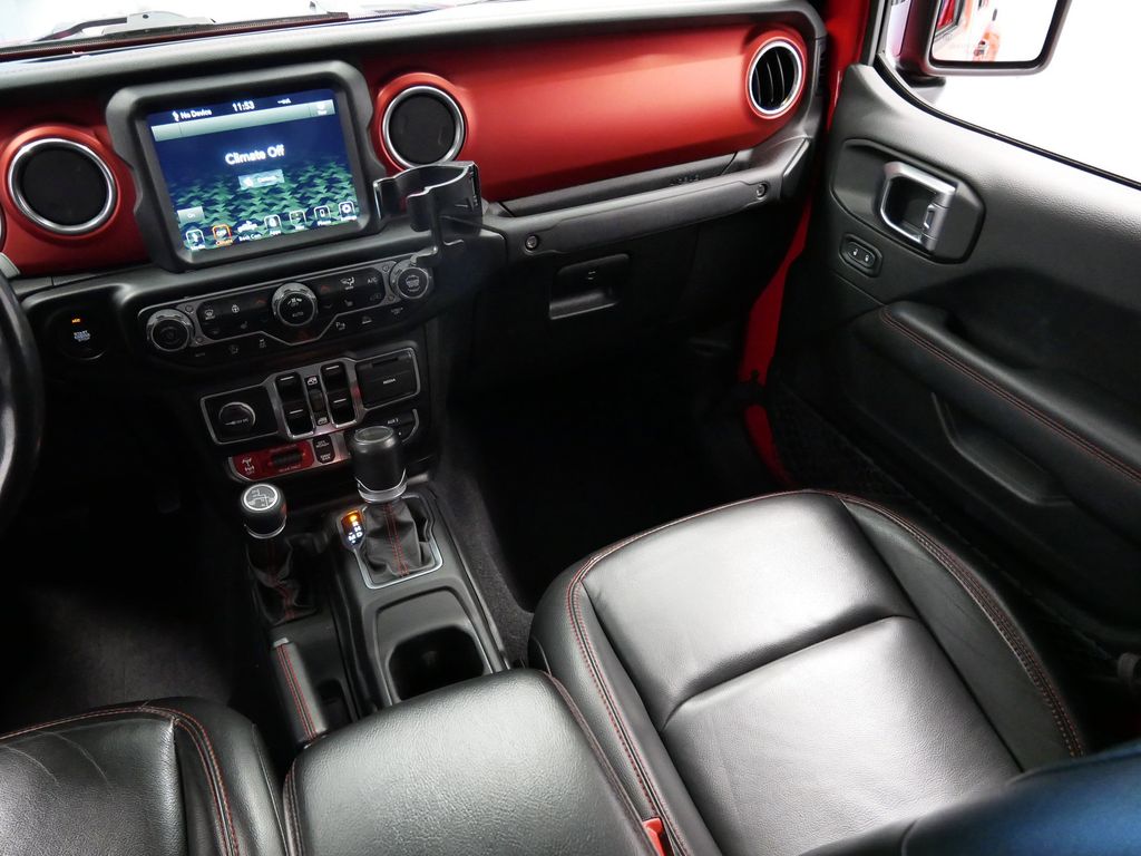 Thumbnail: 2020 Jeep Gladiator - 17