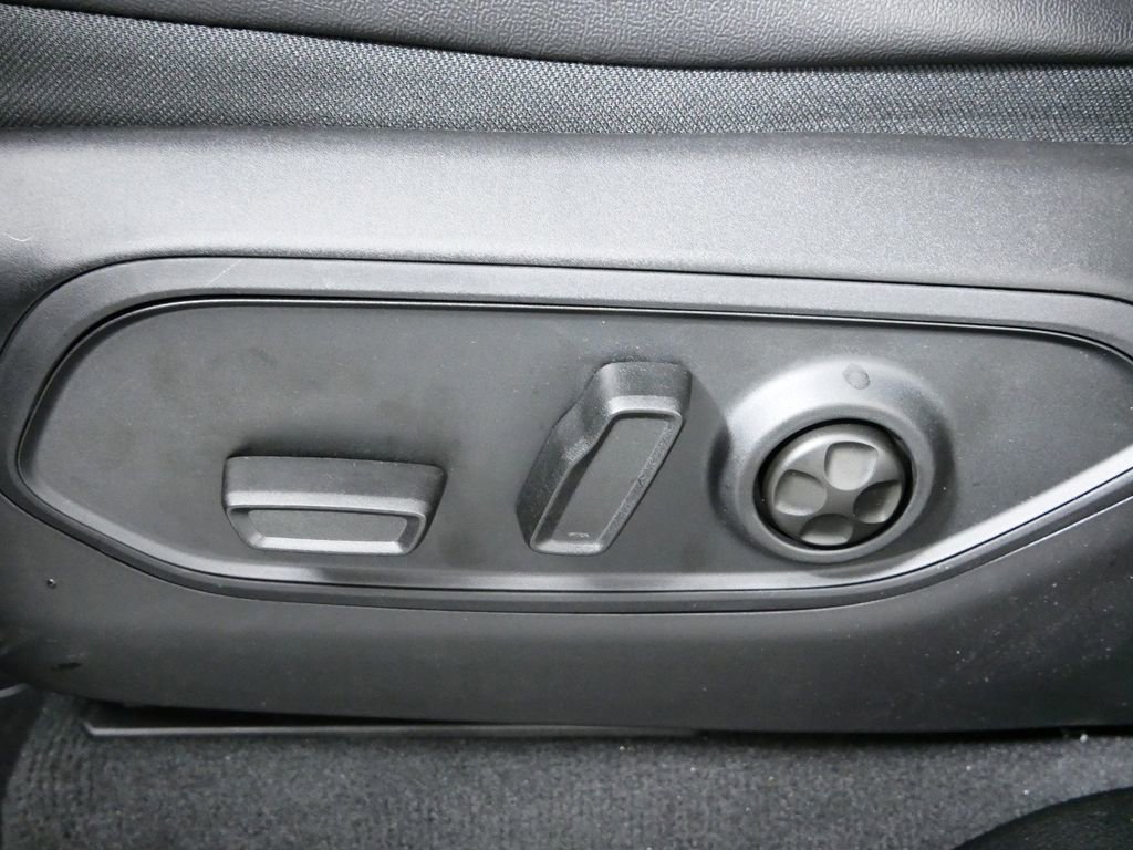 Thumbnail: 2025 Jeep Grand Cherokee L - 35