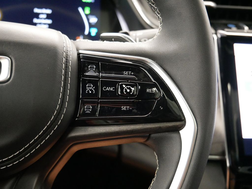 Thumbnail: 2022 Jeep Grand Cherokee - 27