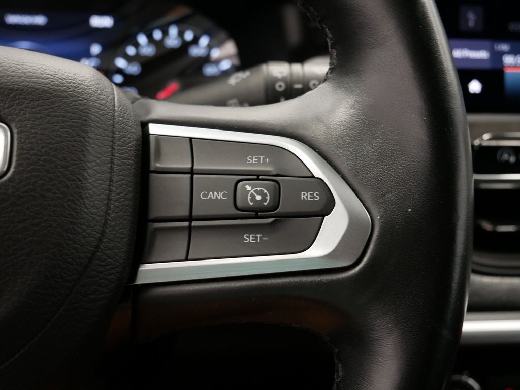 Thumbnail: 2022 Jeep Compass - 28