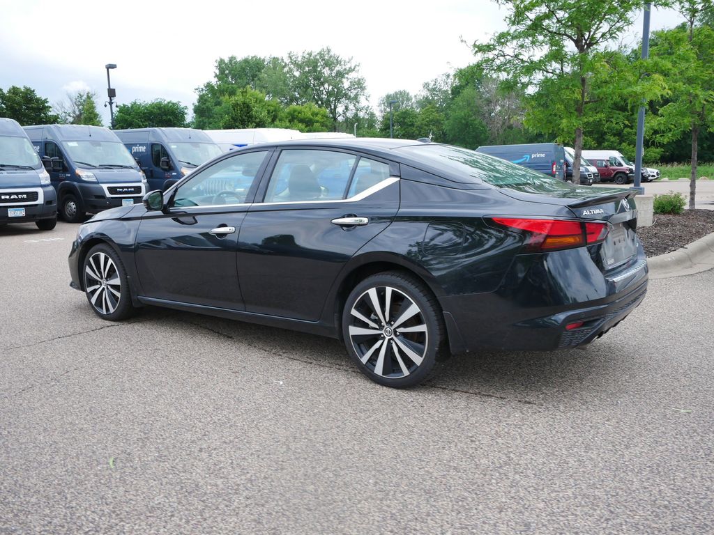 2021 Nissan Altima Platinum 10
