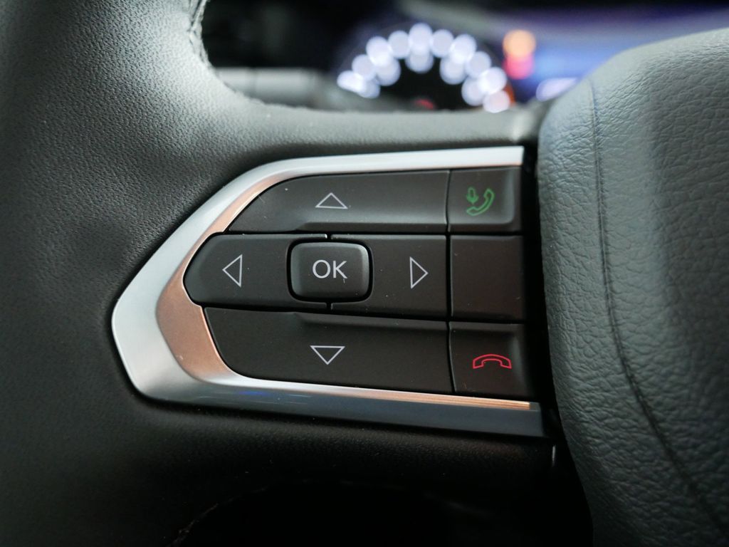 Thumbnail: 2025 Jeep Compass - 39