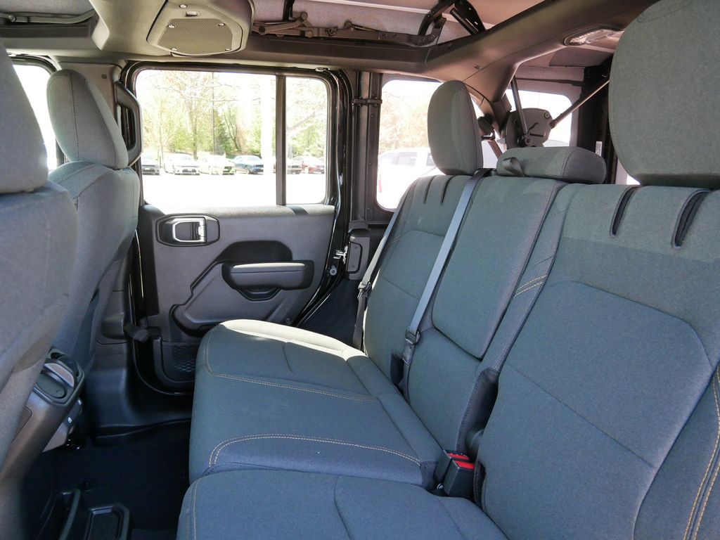 2025 Jeep Wrangler Sport 4xe 28