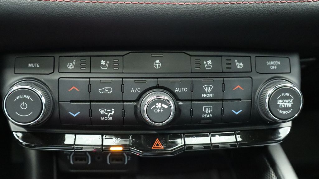 Thumbnail: 2022 Dodge Durango - 42