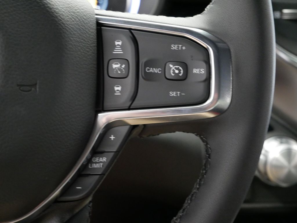 Thumbnail: 2026 RAM 1500 - 27