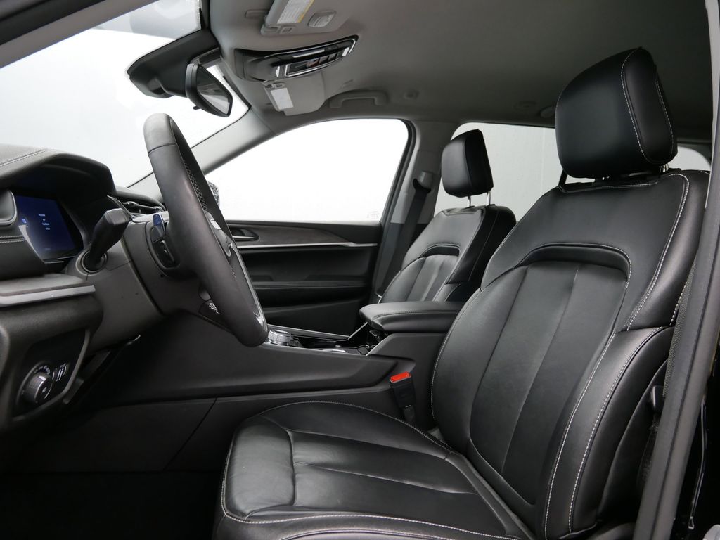 2023 Jeep Grand Cherokee Limited Edition 21