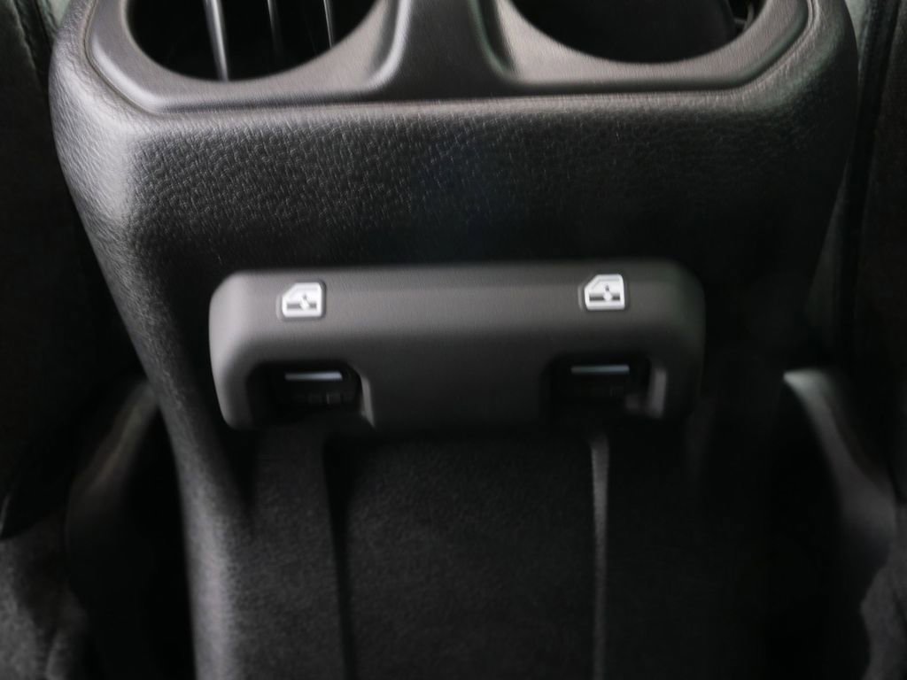 Thumbnail: 2025 Jeep Wrangler - 28