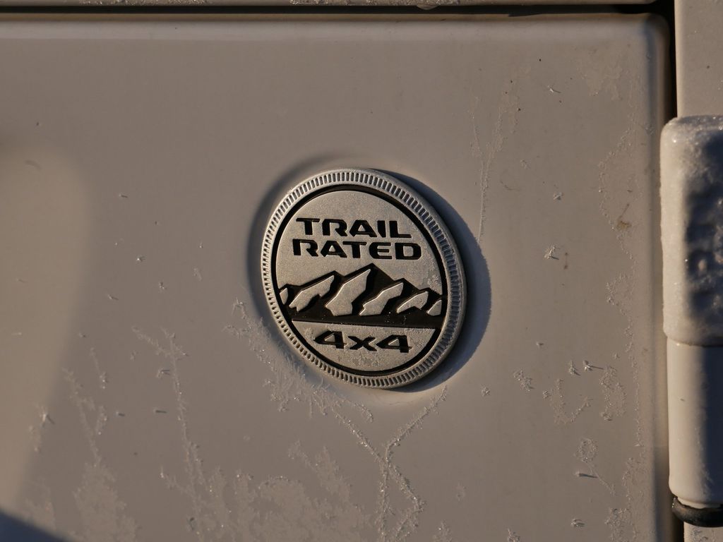 Thumbnail: 2019 Jeep Wrangler - 20