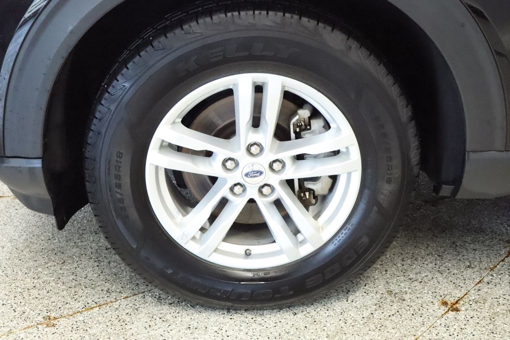 Thumbnail: 2023 Ford Explorer - 14