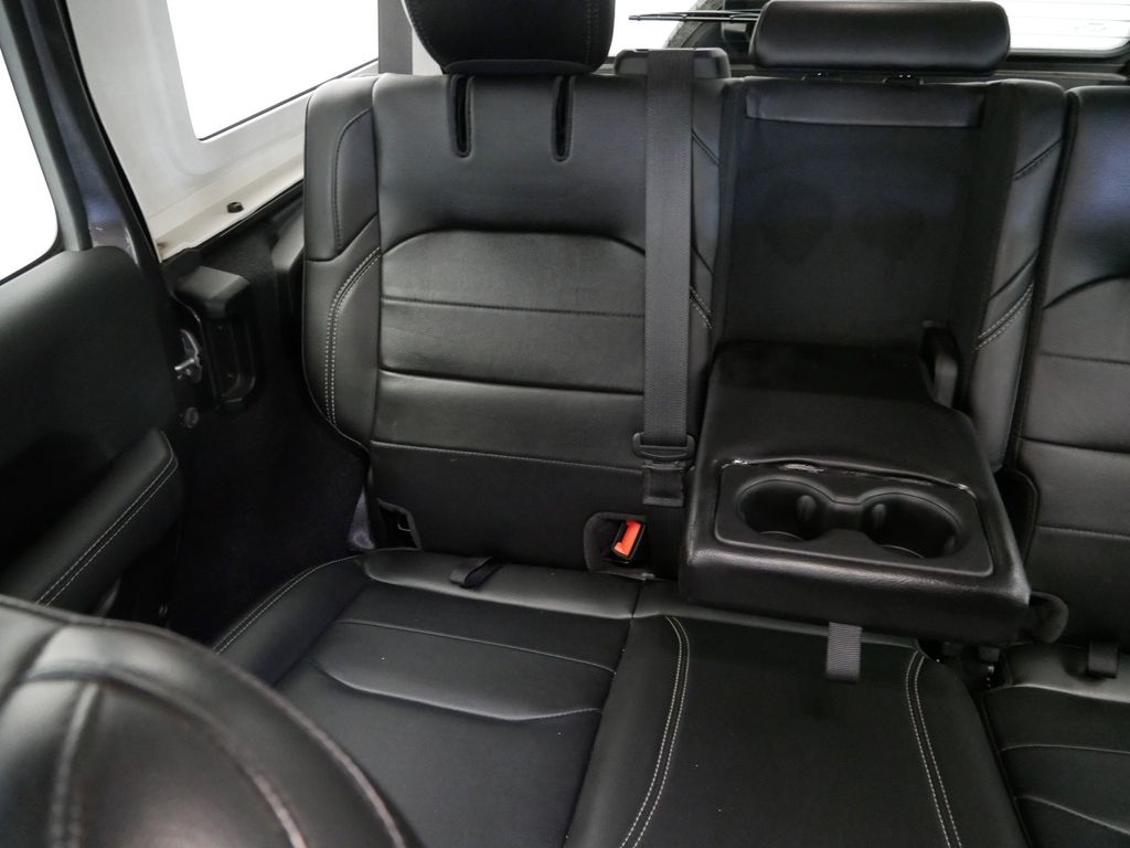 Thumbnail: 2022 Jeep Wrangler - 20