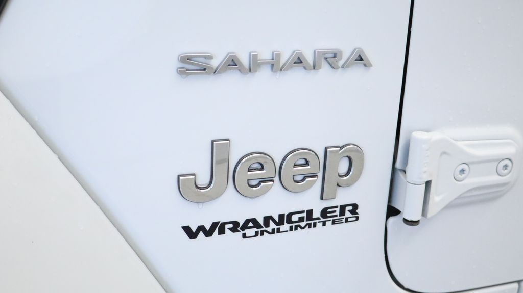 Thumbnail: 2021 Jeep Wrangler - 13