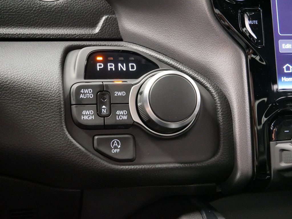 Thumbnail: 2026 RAM 1500 - 33