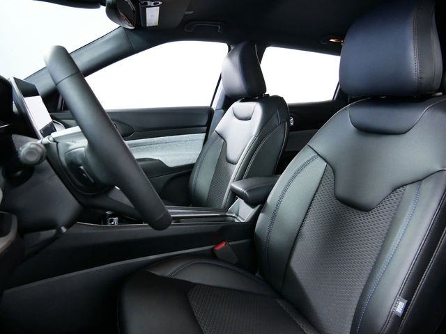 Thumbnail: 2024 Jeep Compass - 32