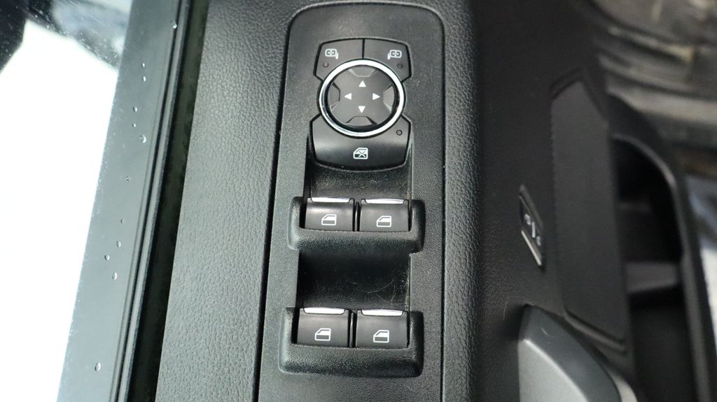 Thumbnail: 2018 Ford F-150 - 31