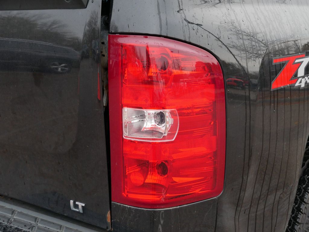 Thumbnail: 2012 Chevrolet Silverado 1500 - 19