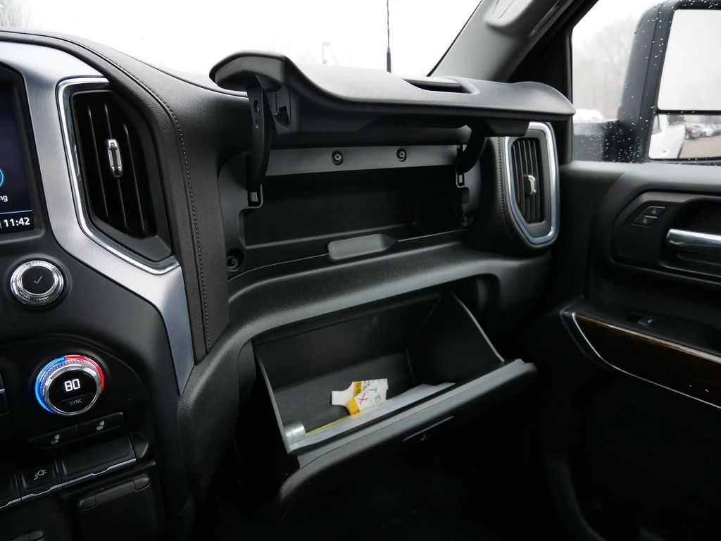 Thumbnail: 2022 GMC Sierra 3500 - 36