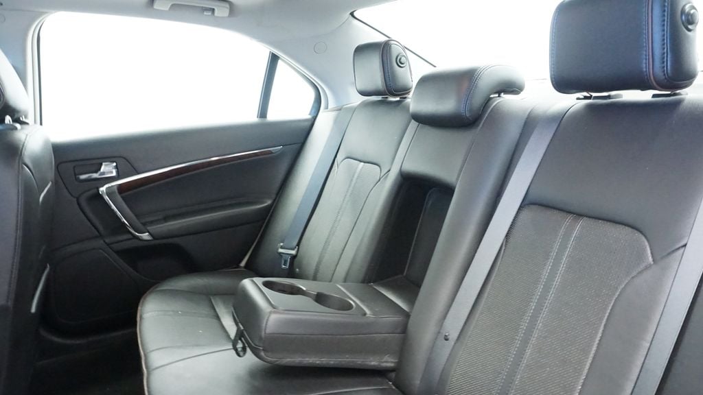 Thumbnail: 2012 Lincoln MKZ - 17