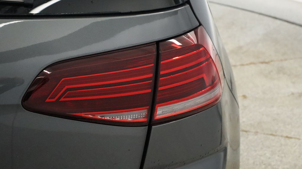 Thumbnail: 2019 Volkswagen Golf - 13