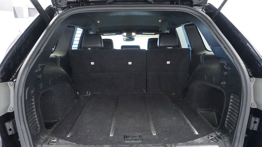 Thumbnail: 2017 Jeep Grand Cherokee - 19