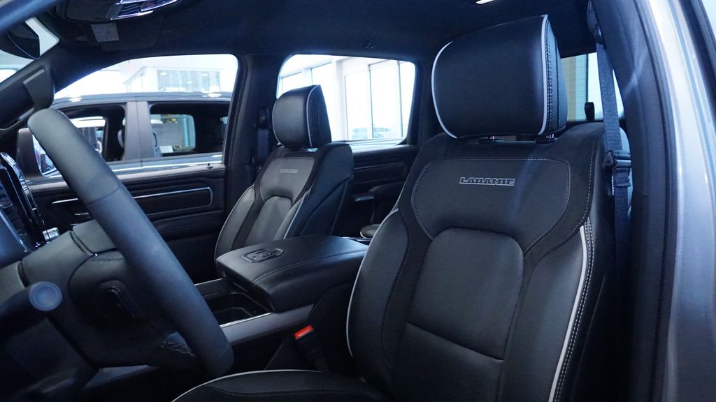 Thumbnail: 2025 RAM 1500 - 31