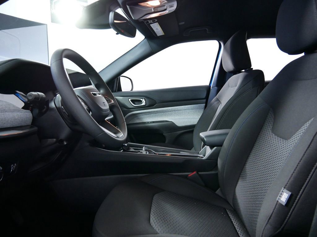 Thumbnail: 2024 Jeep Compass - 31
