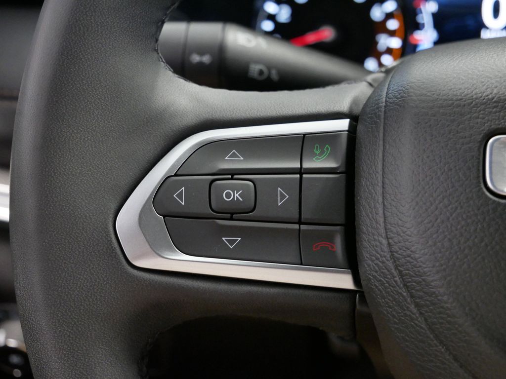 Thumbnail: 2023 Jeep Compass - 26