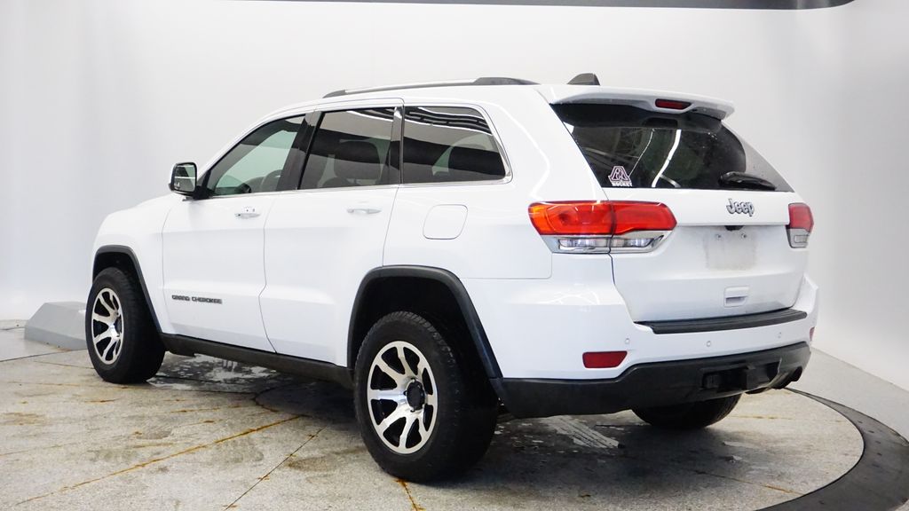 Thumbnail: 2017 Jeep Grand Cherokee - 3