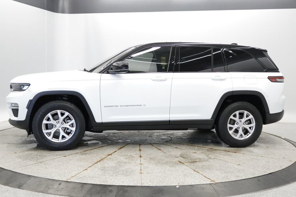 Thumbnail: 2022 Jeep Grand Cherokee - 2