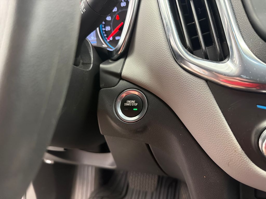 Thumbnail: 2023 Chevrolet Equinox - 24
