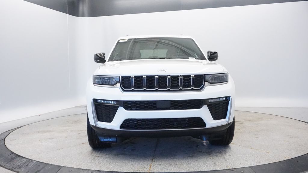 Thumbnail: 2026 Jeep Grand Cherokee - 11