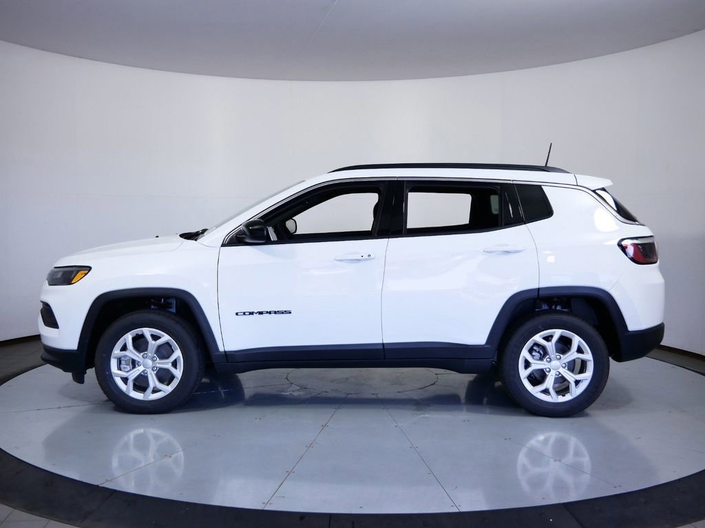 Thumbnail: 2024 Jeep Compass - 18