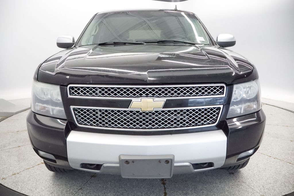 Thumbnail: 2008 Chevrolet Tahoe - 2
