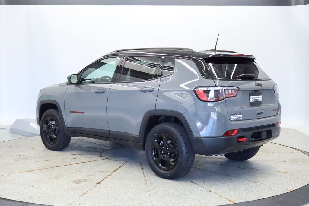 Thumbnail: 2023 Jeep Compass - 3