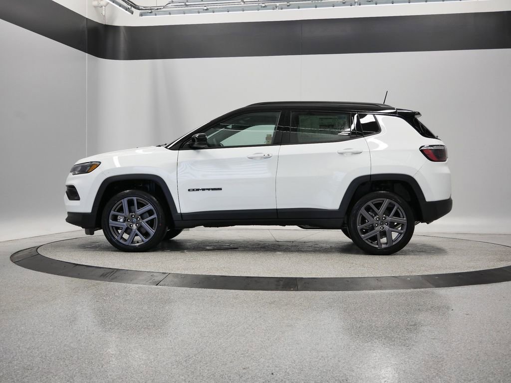 Thumbnail: 2026 Jeep Compass - 3