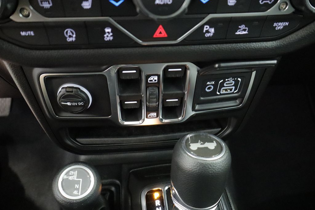 Thumbnail: 2026 Jeep Wrangler - 29