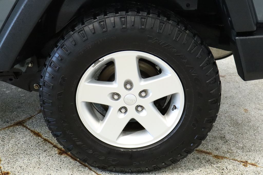Thumbnail: 2014 Jeep Wrangler - 12