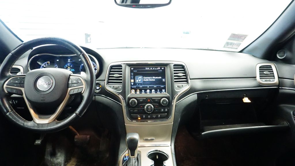 Thumbnail: 2017 Jeep Grand Cherokee - 24